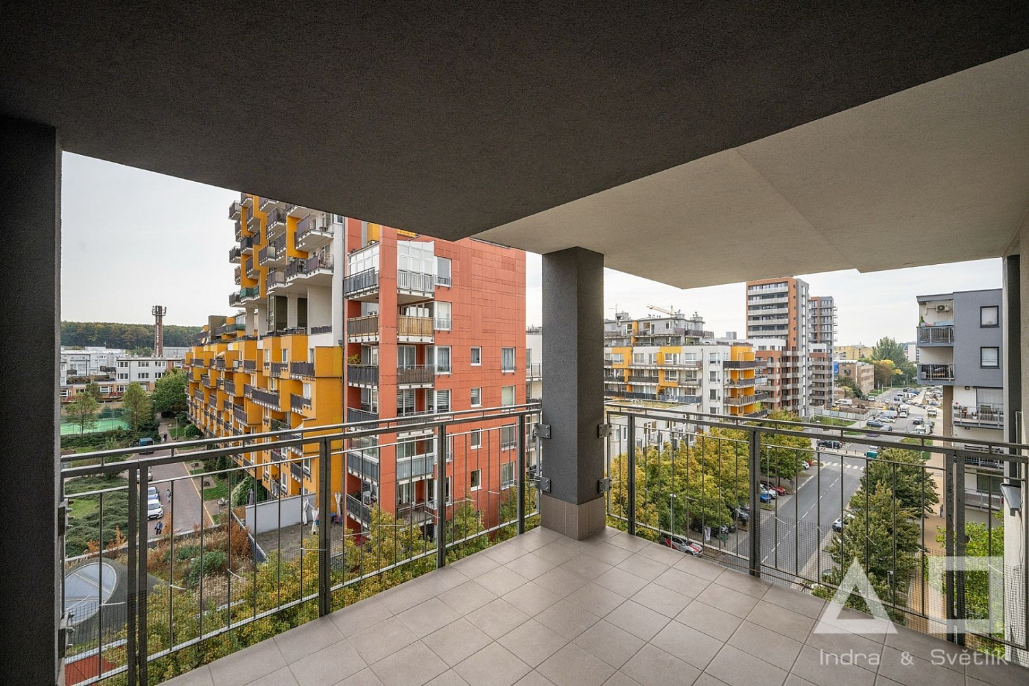 Pronájem bytu 3+kk 85 m² – fotografie 3