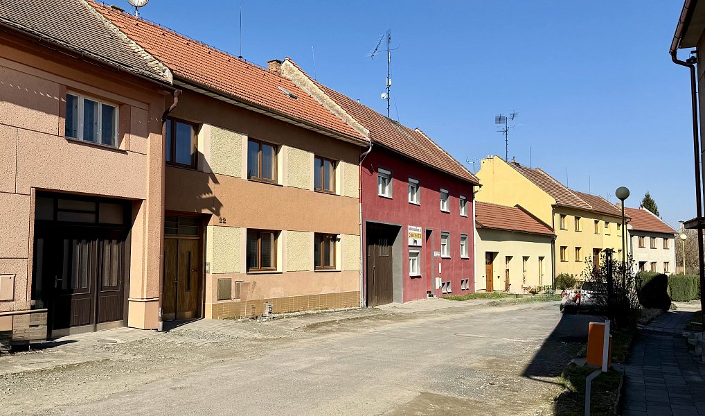Prodej domu 160 m² s pozemkem 1 044 m², Rataje – náhled fotky 2