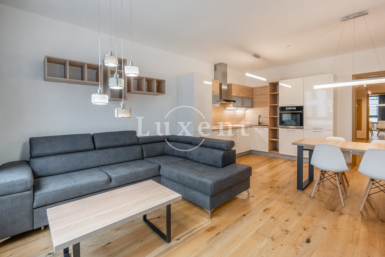Pronájem bytu 2+kk 61 m²