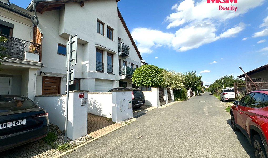 Prodej bytu 3+kk 75 m², Veleň – náhled fotky 15