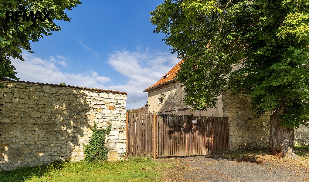 Prodej zemědělského objektu 2 500 m², Počedělice – náhled fotky 8