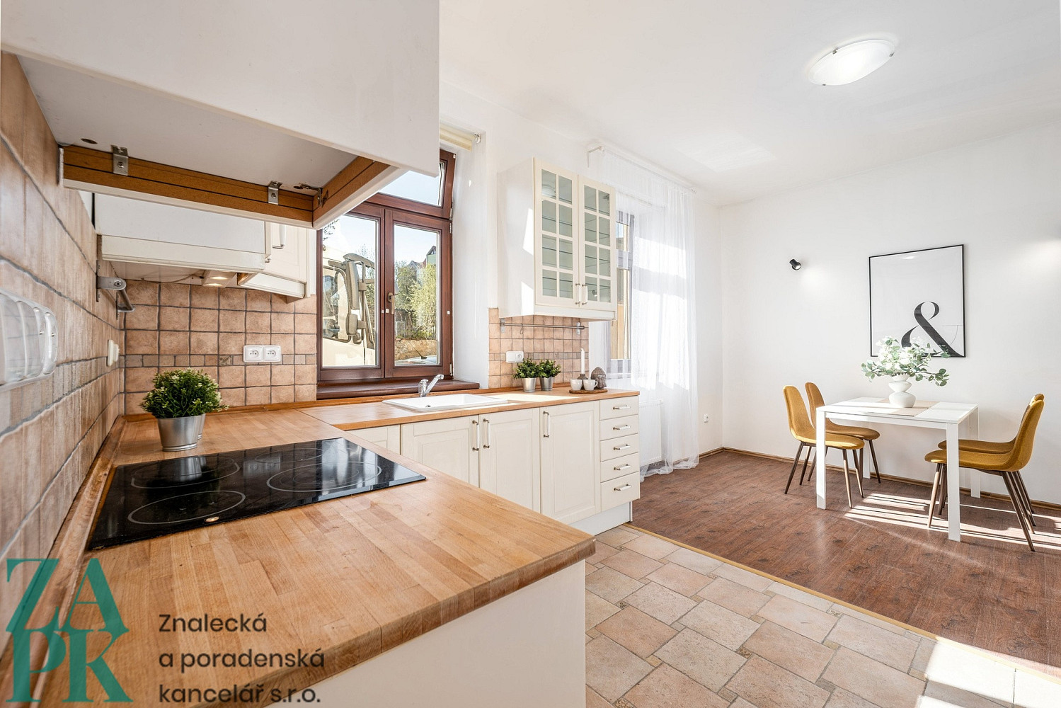Prodej domu 166 m² s pozemkem 331 m² – fotografie 2