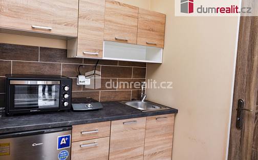 Pronájem bytu 1+kk 17 m², Korychova, Kladno - Kročehlavy