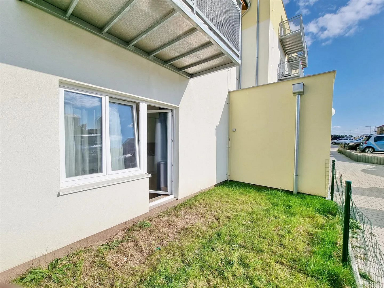 Pronájem bytu 1+kk 32 m² — photo 3