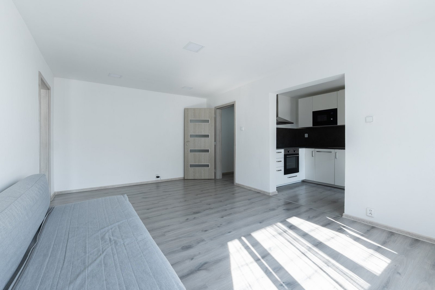 Pronájem bytu 2+1 61 m² – fotografie 5