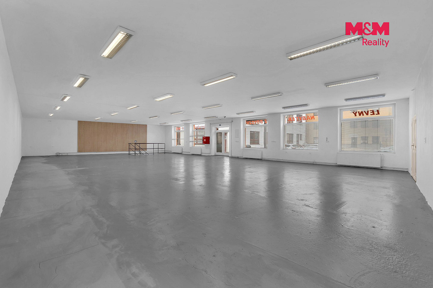Prodej obchodních prostor 498 m² – fotografie 2