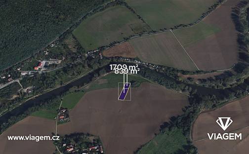 Prodej pole 1 433 m², Praha