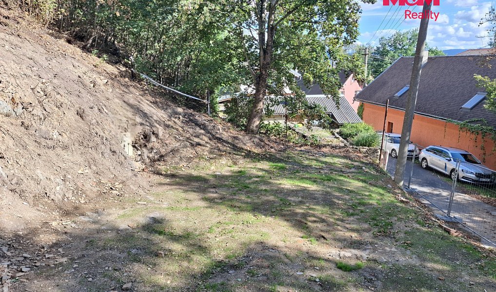 Prodej stavebního pozemku 360 m², Lomnice – náhled fotky 3