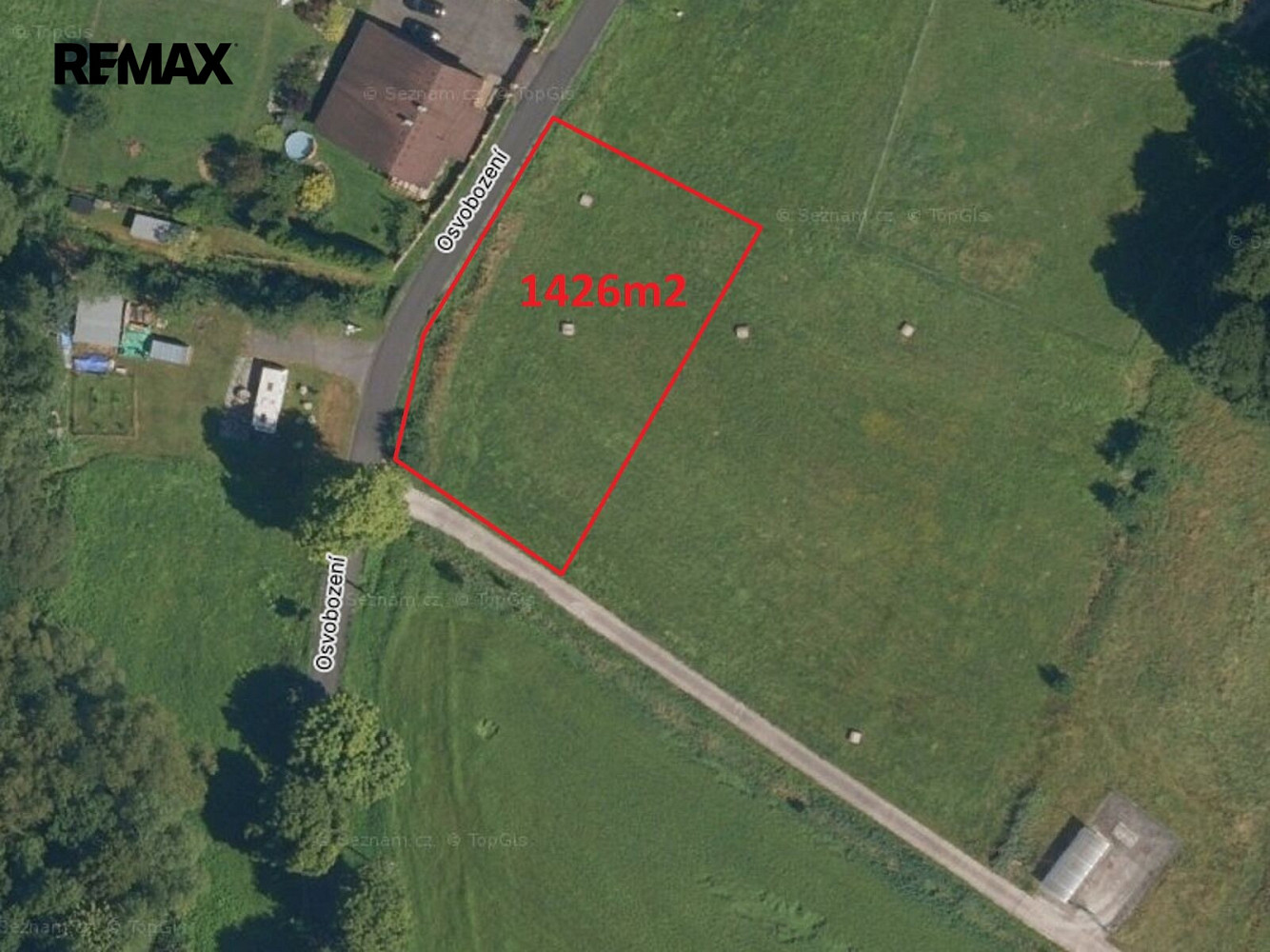 Prodej stavebního pozemku 1 426 m²