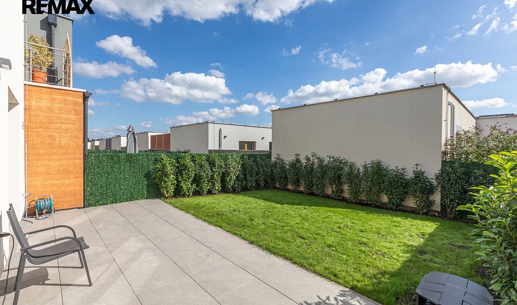 Pronájem domu 107 m² s pozemkem 124 m², Praha – náhled fotky 8