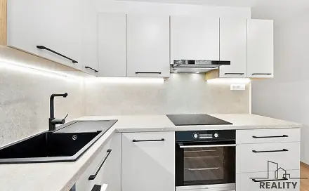 Prodej bytu 3+1 72 m², Cihlářská čtvrť, Hodonín