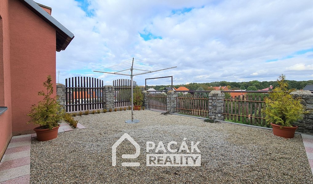 Pronájem domu 250 m² s pozemkem 424 m², Olomouc – náhled fotky 8