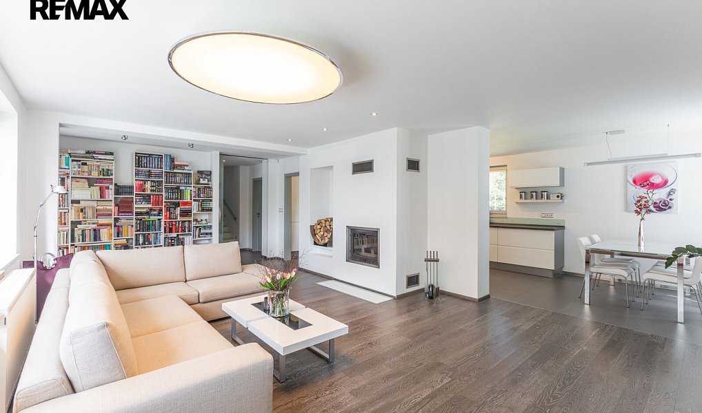 Prodej domu 227 m² s pozemkem 2 787 m², Okrouhlá – náhled fotky 8