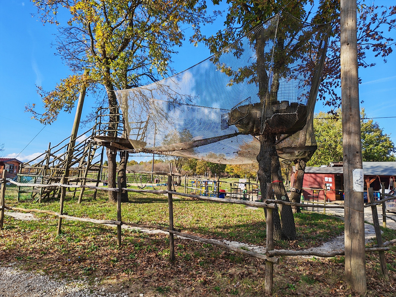 Prodej komerčního objektu (jiného typu) 23 000 m²