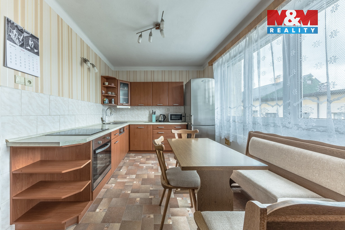 Prodej domu 270 m² s pozemkem 449 m² — photo 2