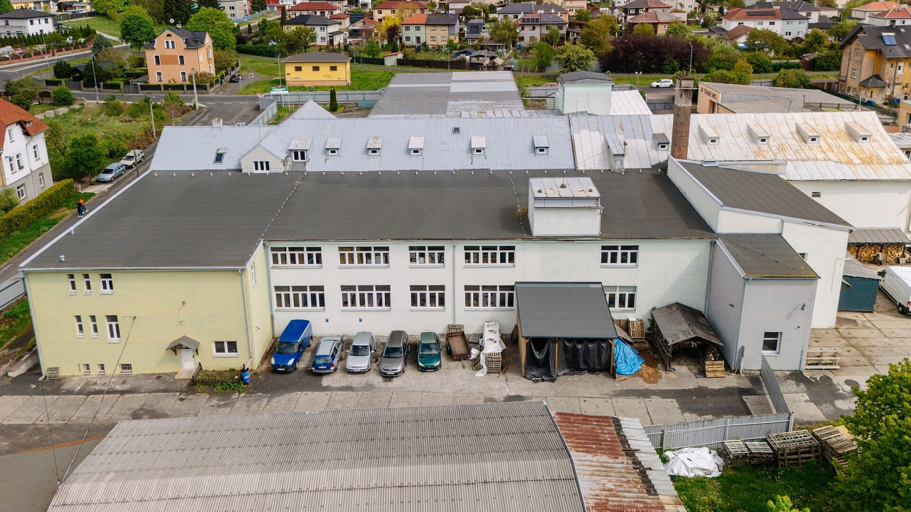 Prodej výrobních prostor 11 439 m² – fotografie 3