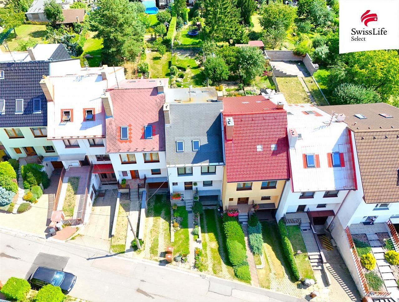 Prodej domu 166 m² s pozemkem 289 m² – fotografie 2