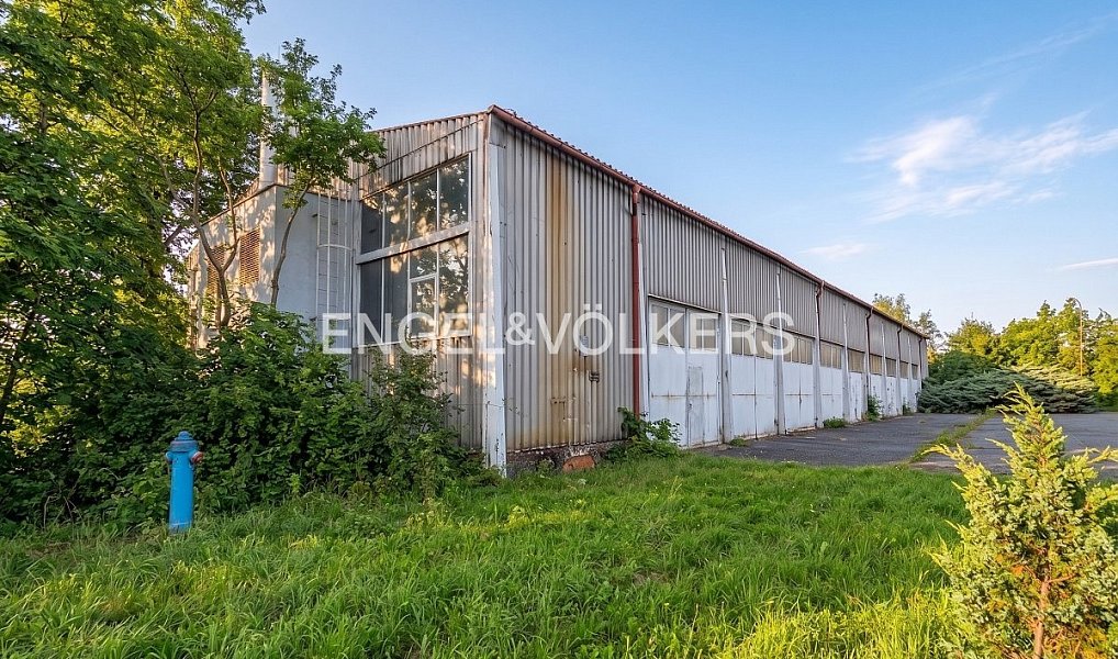 Pronájem skladovacích prostor 20 228 m², Praha – fotka 1 z 22