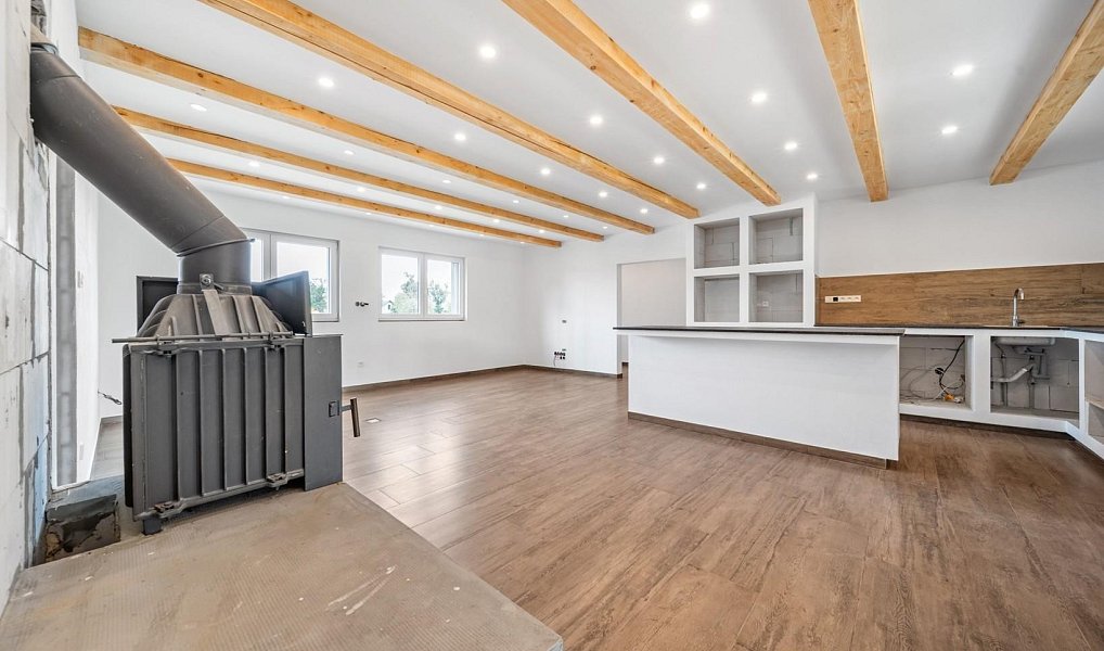 Prodej domu 162 m² s pozemkem 605 m², Hevlín – náhled fotky 5