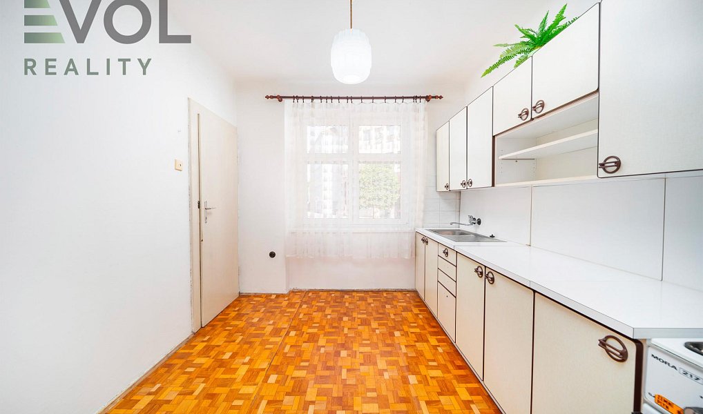 Prodej bytu 2+1 68 m², České Budějovice – náhled fotky 2