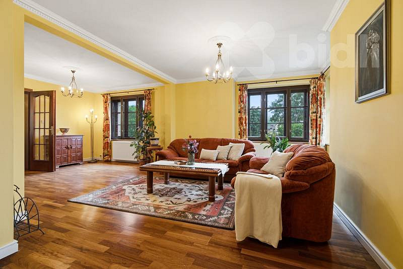 Prodej domu 306 m² s pozemkem 610 m² – fotografie 3