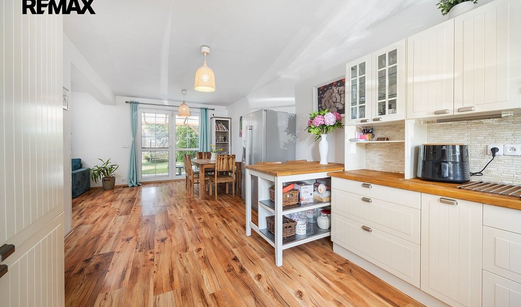 Prodej domu 104 m² s pozemkem 105 m², Líbeznice – náhled fotky 2