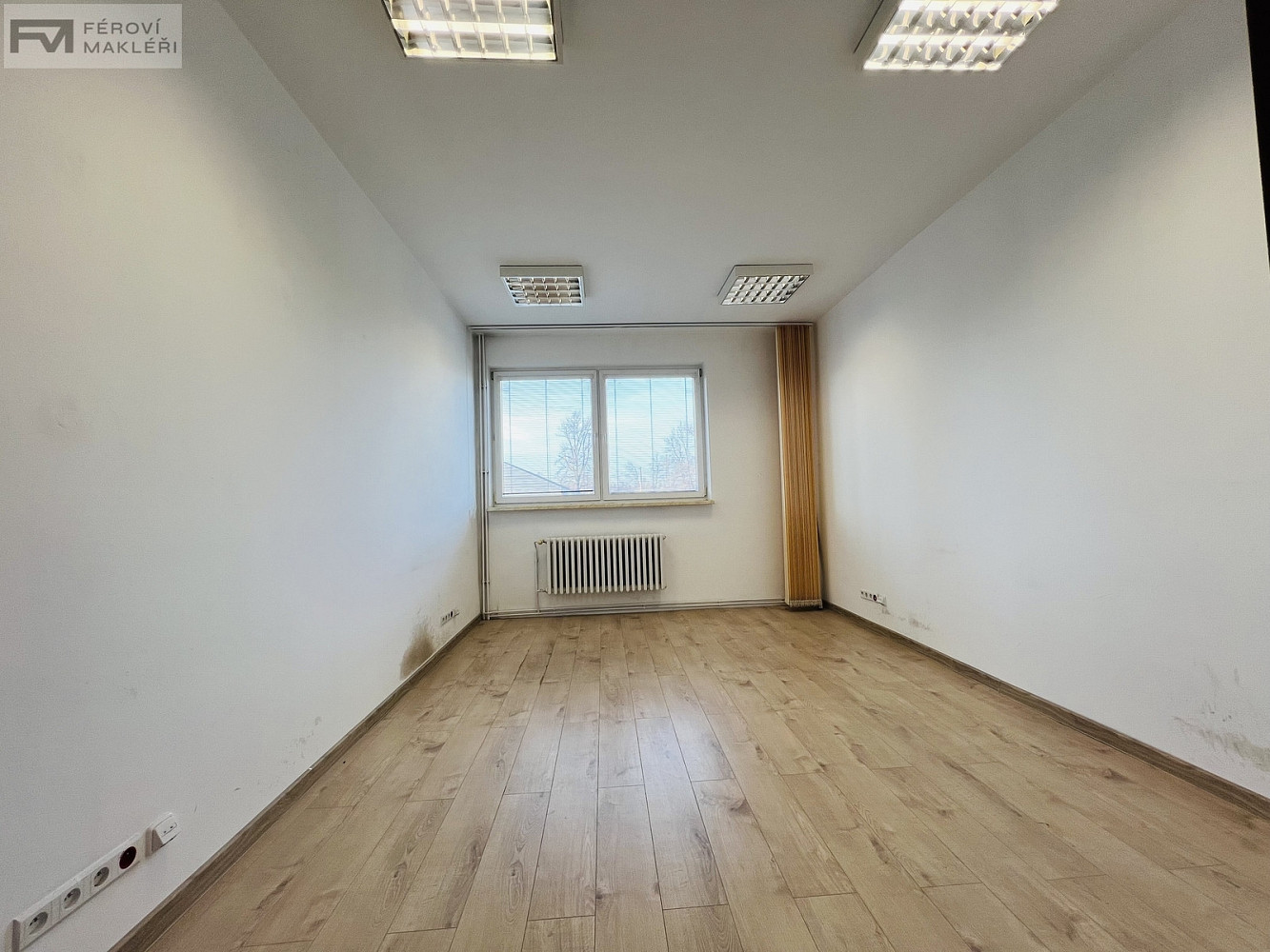 Pronájem kanceláře 1 053 m² — photo 3