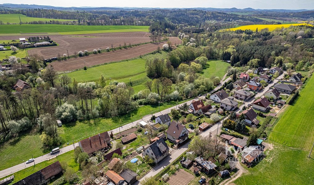 Prodej stavebního pozemku 781 m², Petroupim – náhled fotky 6