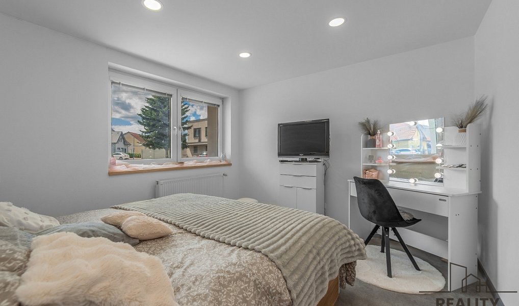 Prodej domu 200 m² s pozemkem 607 m², Šanov – náhled fotky 18