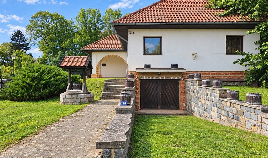 Prodej domu 279 m² s pozemkem 2 760 m², Blšany – náhled fotky 12