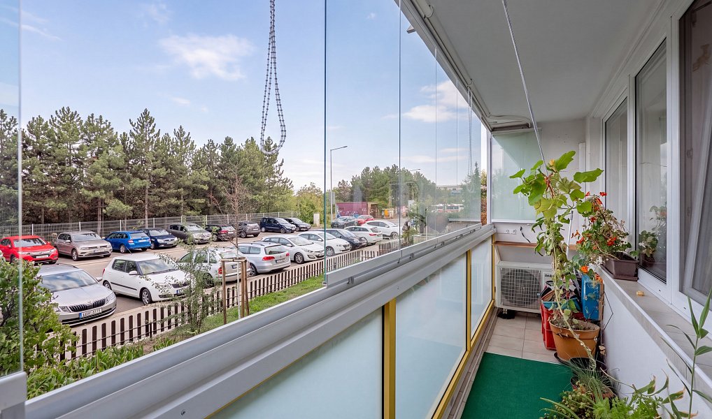 Prodej bytu 3+1 73 m², Praha – náhled fotky 2