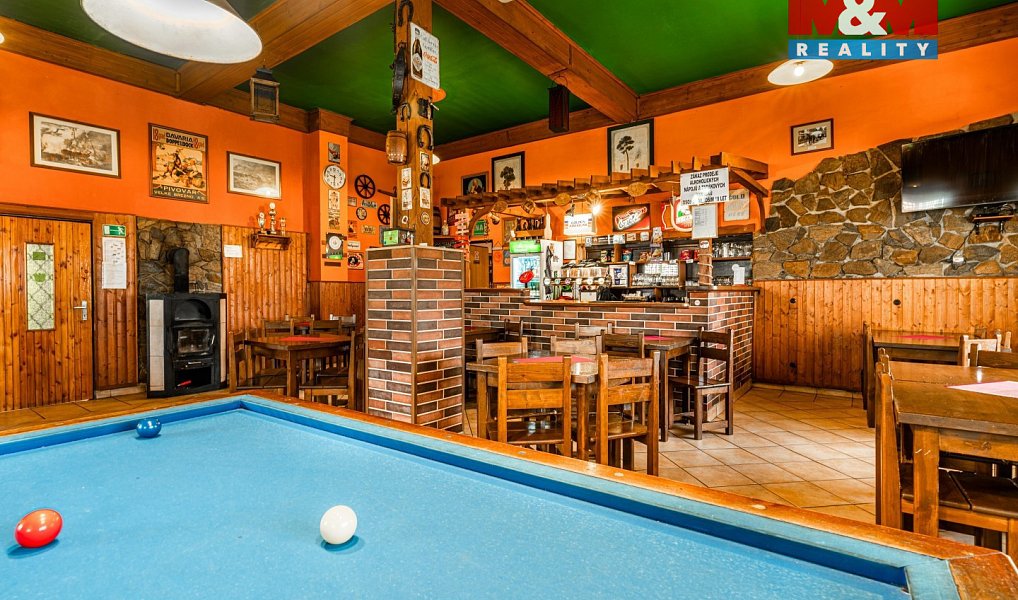 Prodej restaurace 700 m², Velké Březno – náhled fotky 2