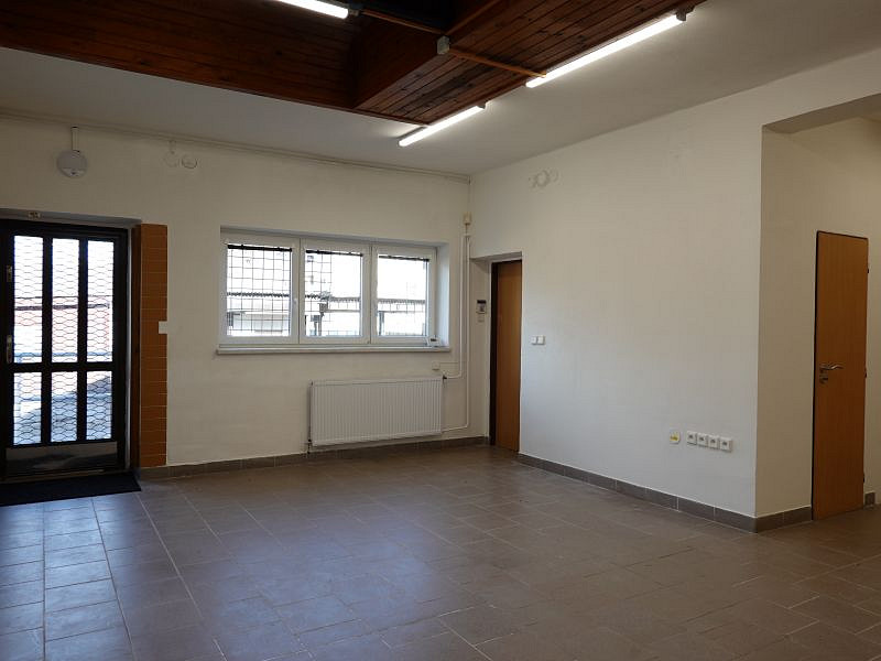 Pronájem výrobních prostor 180 m² — photo 2