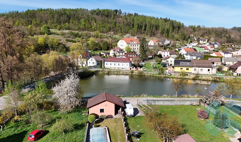 Prodej domu 220 m² s pozemkem 449 m², Radnice – náhled fotky 37