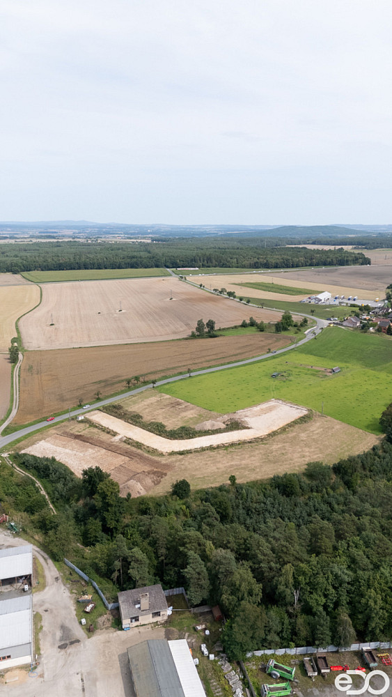 Prodej stavebního pozemku 936 m² – fotografie 2