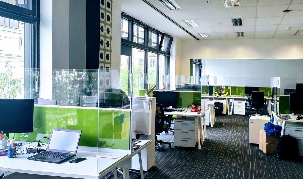 Pronájem kanceláře 330 m², Praha – náhled fotky 2