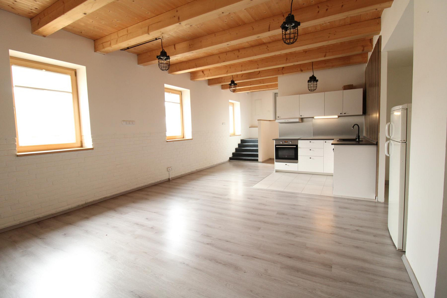 Pronájem bytu 4+kk 93 m²