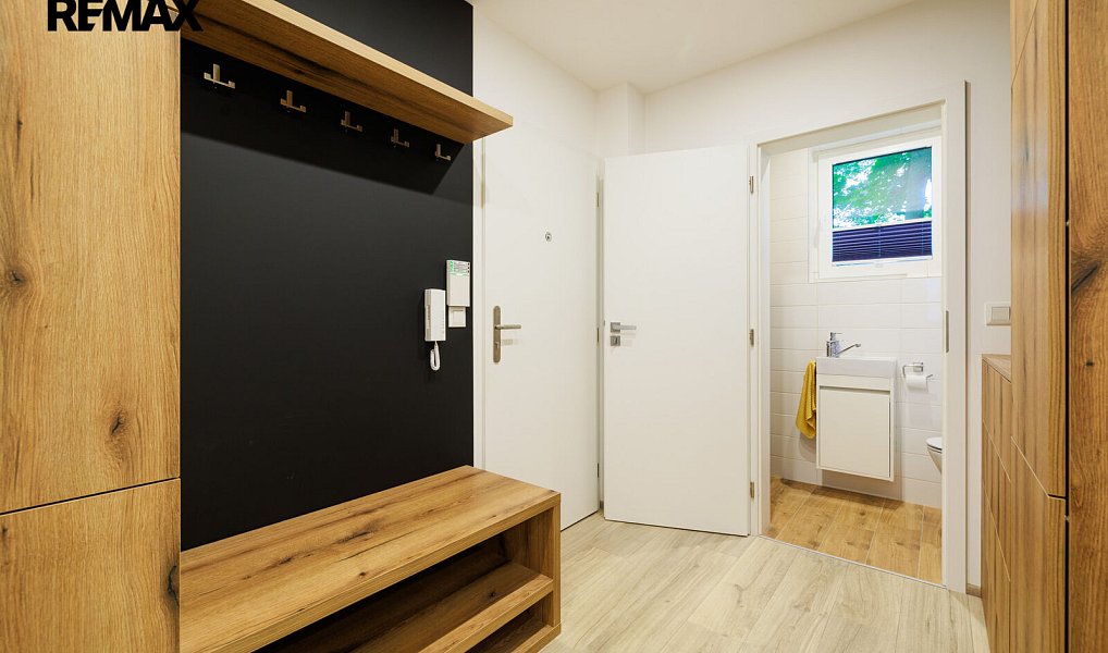 Prodej bytu 3+kk 71 m², Hronov – náhled fotky 7