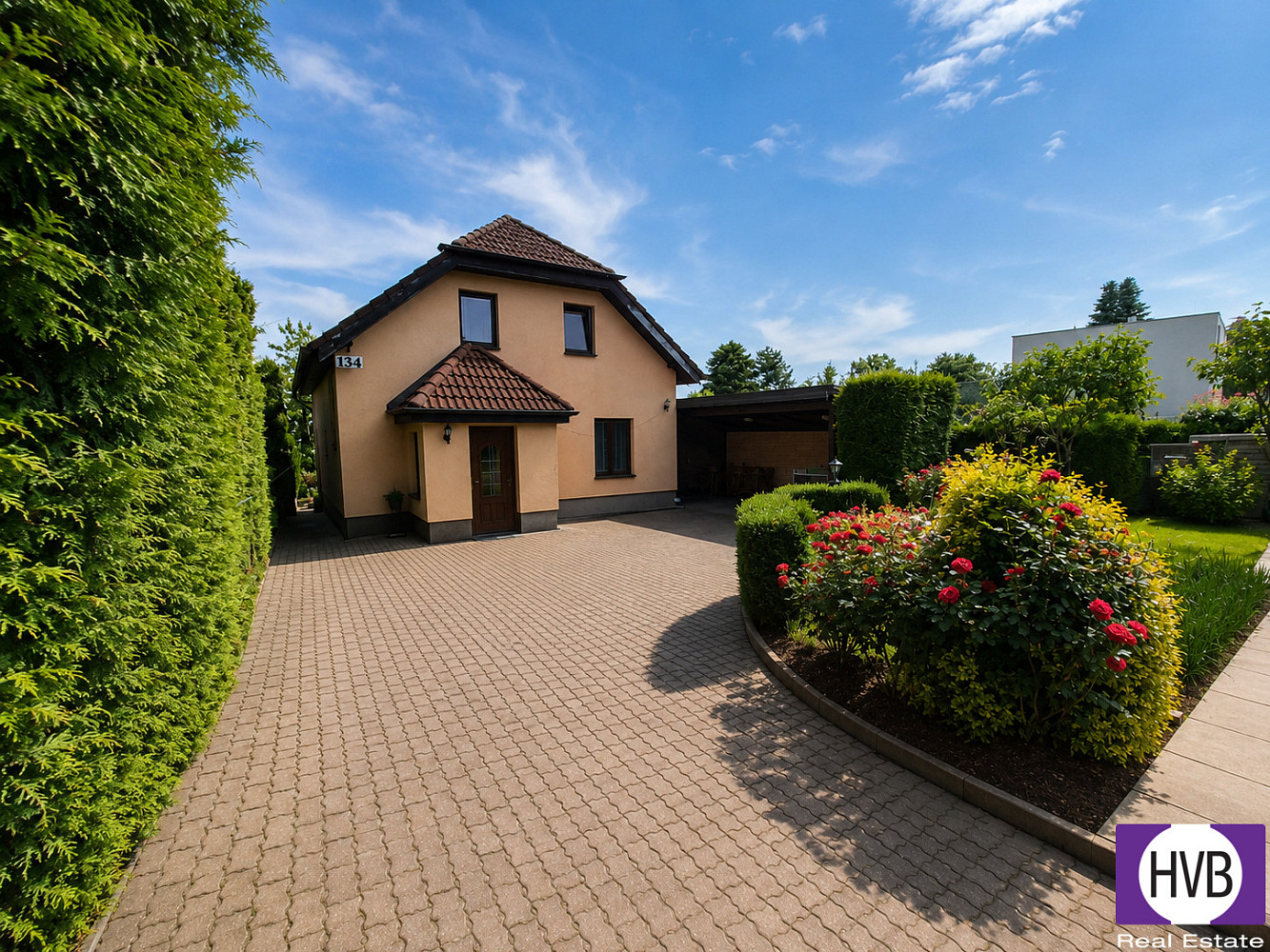 Pronájem domu 132 m² s pozemkem 200 m²