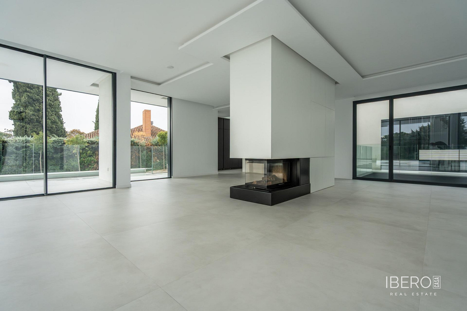 Prodej domu 3 200 m² s pozemkem 2 100 m² — photo 3