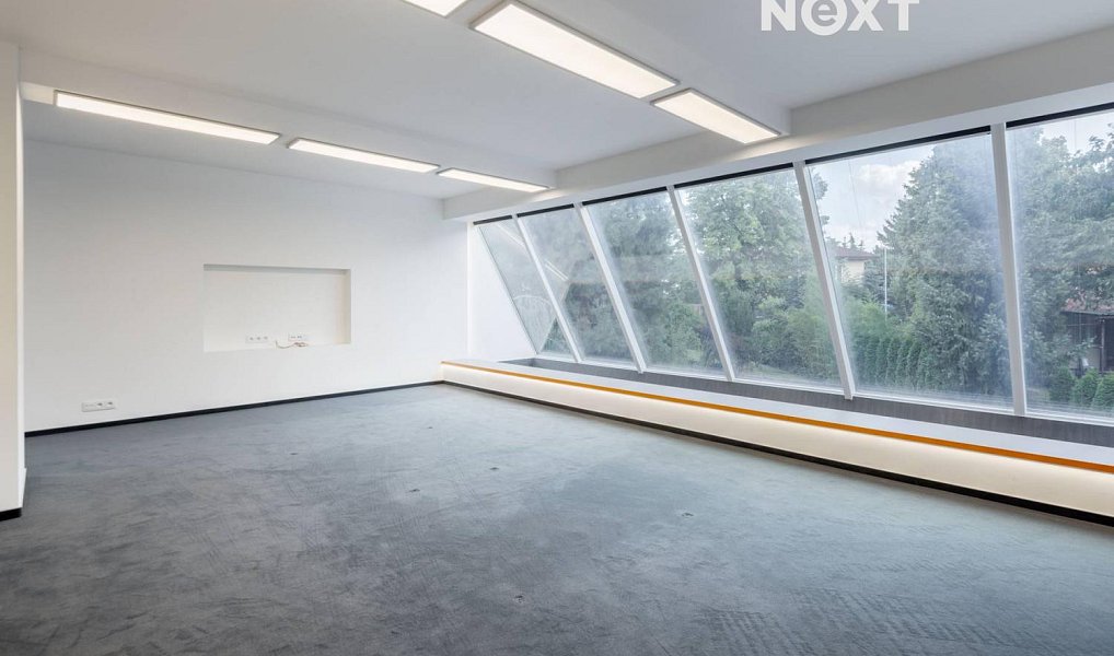 Prodej domu 417 m² s pozemkem 815 m², Praha – náhled fotky 2