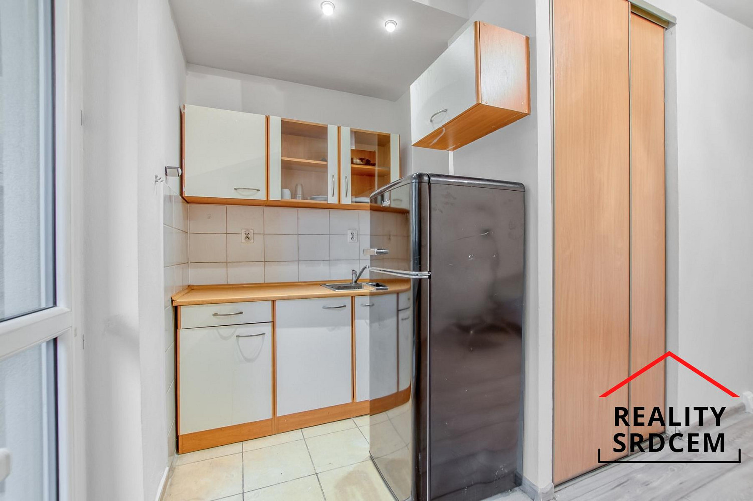 Pronájem bytu 1+kk 23 m² – fotografie 2