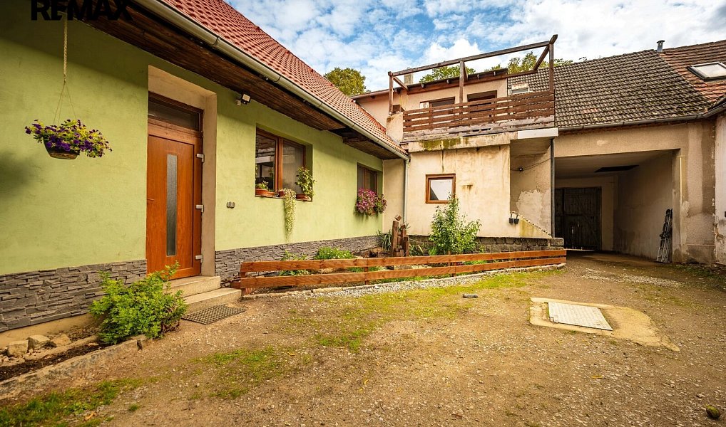 Prodej domu 226 m² s pozemkem 1 531 m², Cehnice – náhled fotky 39
