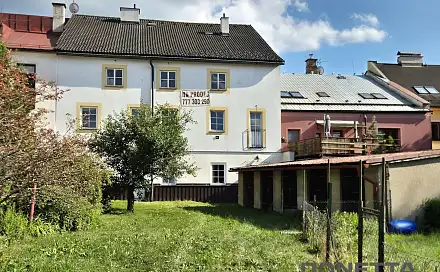 Prodej domu 600 m² s pozemkem 749 m²