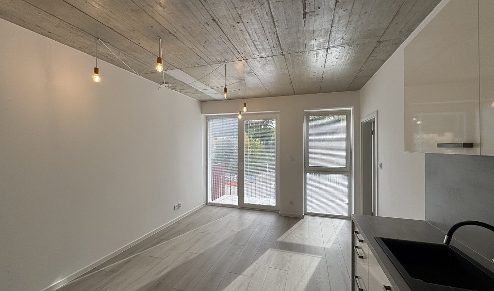 Pronájem bytu 2+kk 42 m², Hluboká nad Vltavou – náhled fotky 3