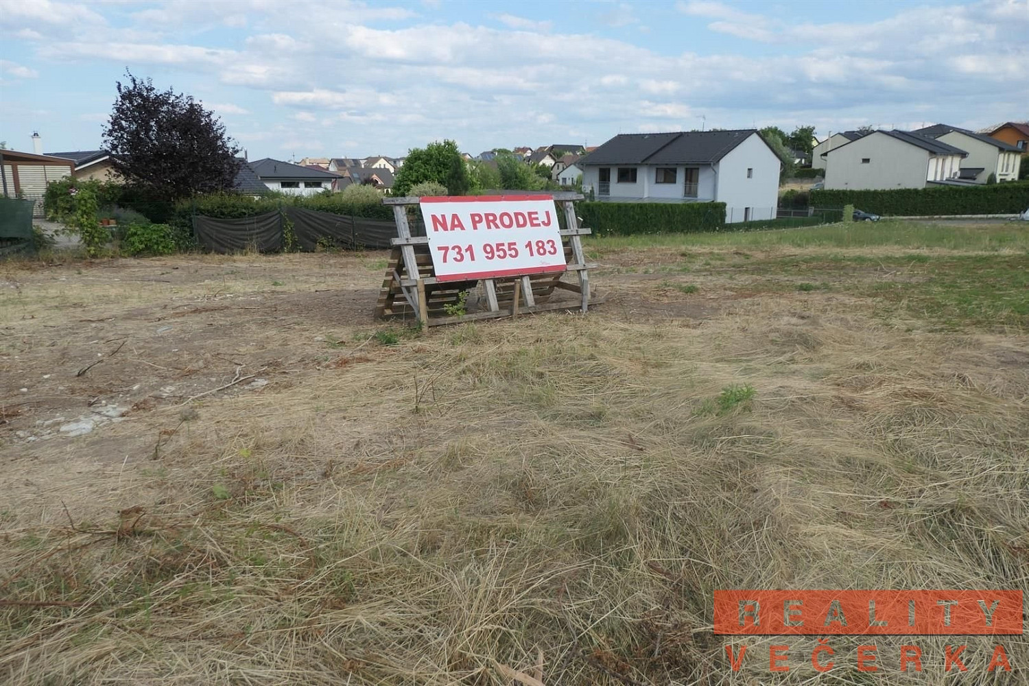 Prodej stavebního pozemku 794 m² – fotografie 2