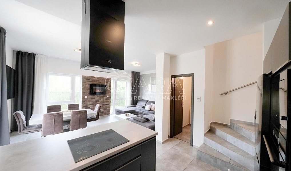 Pronájem domu 124 m² s pozemkem 76 m², Nelahozeves – náhled fotky 6