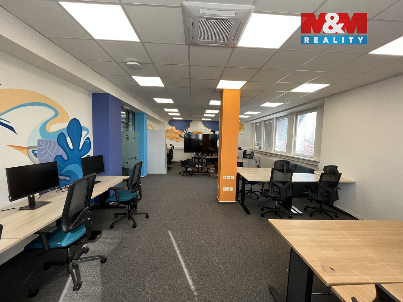 Pronájem kanceláře 224 m² — photo 3