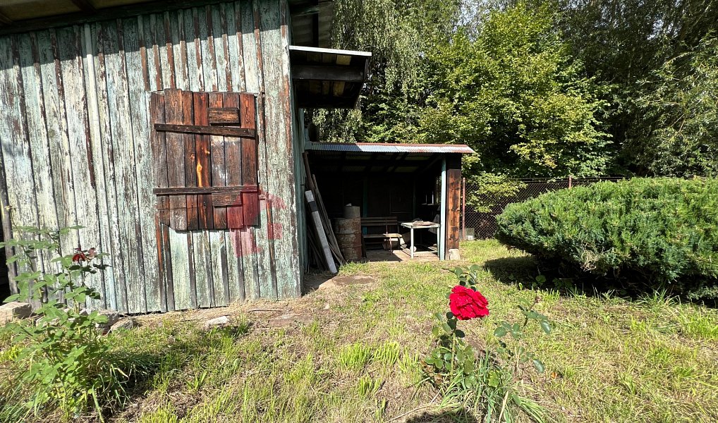 Pronájem zahrady 395 m², Benešov – náhled fotky 3
