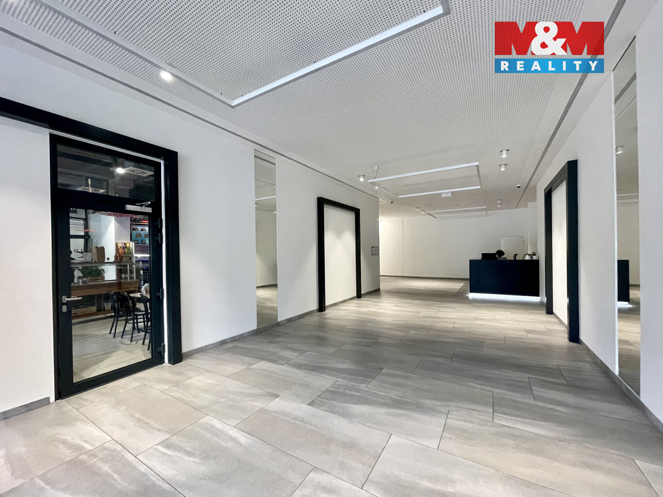 Pronájem obchodních prostor 274 m² — photo 3